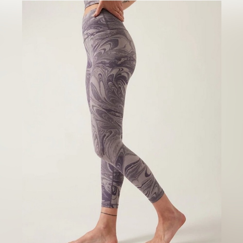 ATHLETA Transcend 7/8 Tight Swirl Pattern Leggings - Picture 3 of 8